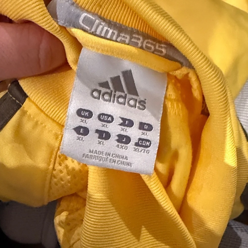 Adidas vintage Clima 365 zip up sizeXL